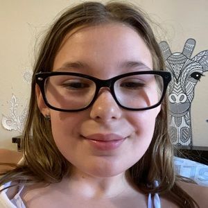 Meet your Posher, Teresa